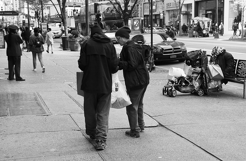 2020 : Streetlife : New York City : Times Square : Richard Moore : Photographer : Photojournalist